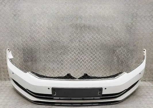 Volkswagen PASSAT B8 Front bumper 3G0807221A