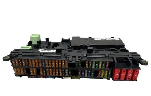 BMW X5 E53 Fuse module 8384527 8360407 8380409