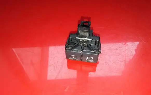 Mercedes-Benz C W204 Other switches/knobs/shifts 2048702851 33730101