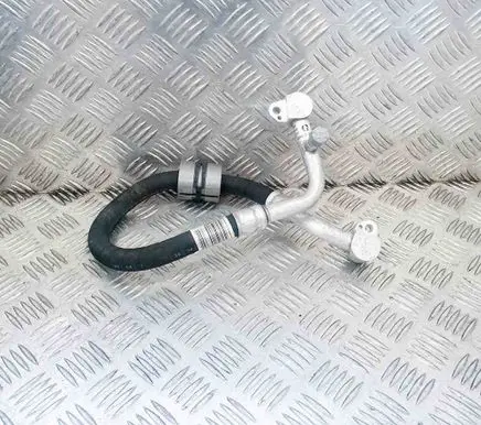 BMW 5 G30 G31 Air conditioning (A/C) pipe/hose 9321598