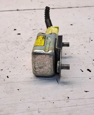 Toyota Prius (XW20) Airbag deployment crash/impact sensor 8986047040 1879000892