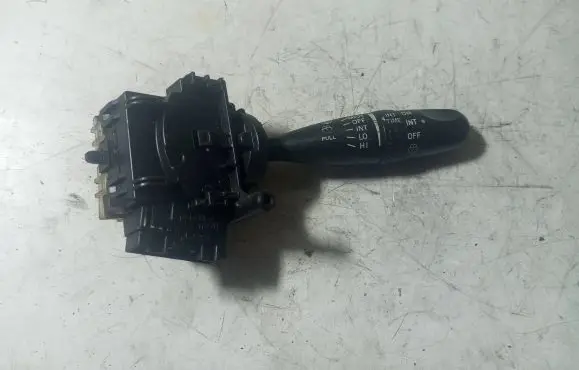 Toyota Corolla E120 E130 Wiper control stalk 173647