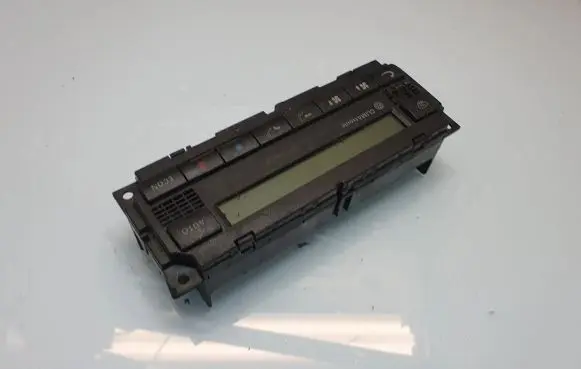 Volkswagen Golf IV Climate control unit