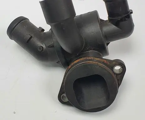 Volkswagen Golf VI Thermostat housing V7549004