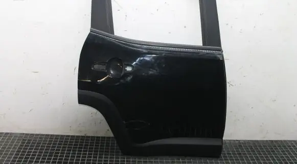 Jeep Renegade Rear door