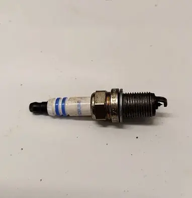 Audi A6 S6 C6 4F Spark plug