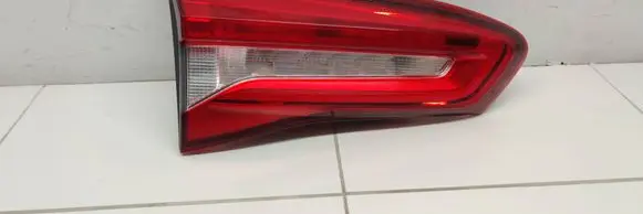 Ford Focus Tailgate rear/tail lights JX7B13A603EC
