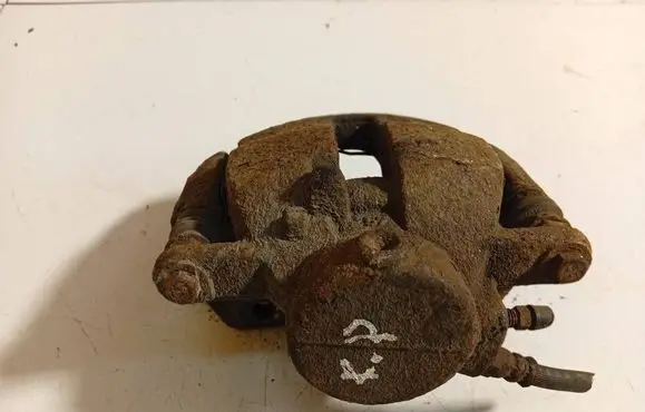 Mercedes-Benz B W245 Front brake caliper 