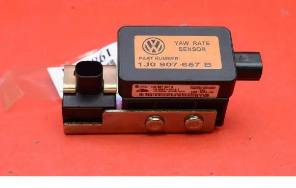 Volkswagen Golf IV Sensor 1J0907657B