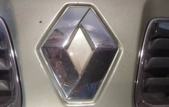 Renault Megane I Manufacturer badge logo/emblem 