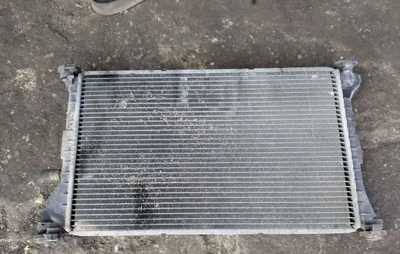 Ford Focus Coolant radiator