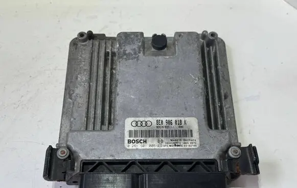 Audi A4 S4 B6 8E 8H Engine control unit/module 8E0906018K 0261S01006 1039S00972