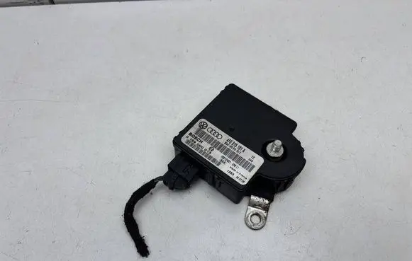 Audi A6 S6 C6 4F Power management control unit 4F0915181A 0199000013