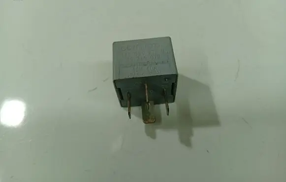 Skoda Fabia Mk2 (5J) Other relay 141951253B