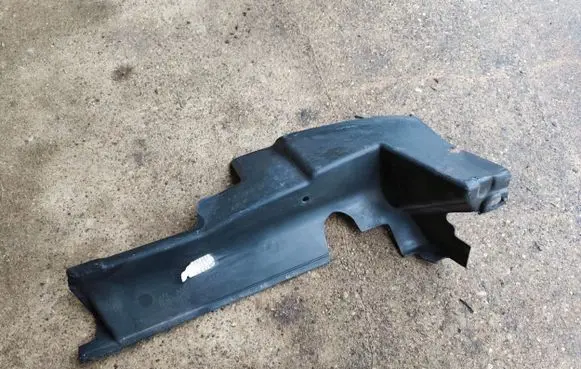Intercooler air guide/duct channel