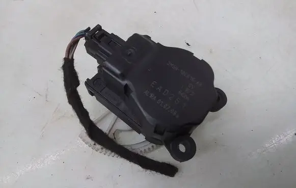 Ford S-MAX Air flap motor/actuator 3M5H19E616AB