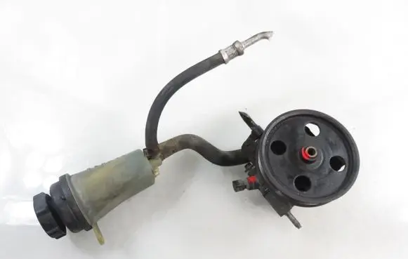 Ford Focus Power steering pump 