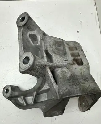 Volvo S90, V90 Engine mounting bracket 31430490 AD7VM 017081