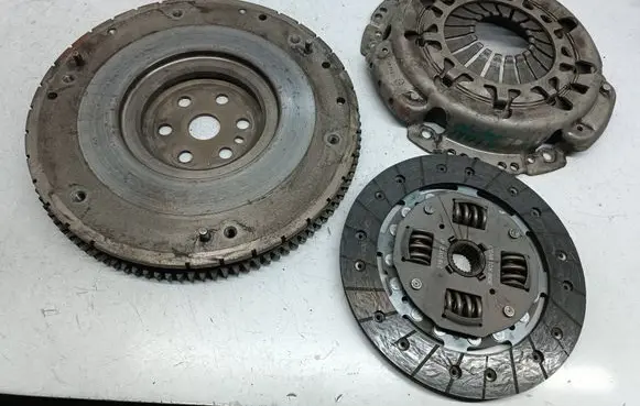 Nissan Note (E11) Clutch set kit 55401 319015210 119014010