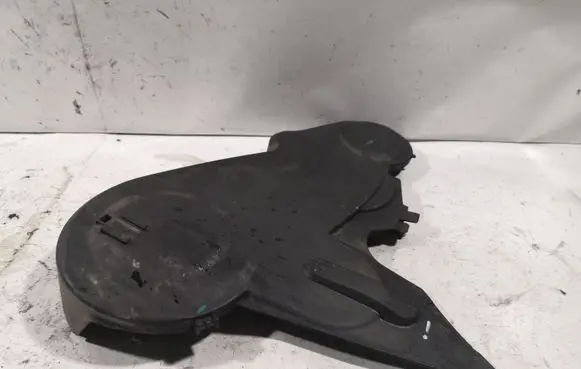 Volkswagen Jetta VI Timing belt guard (cover) 03L109107D