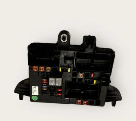 Opel Insignia A Fuse module 13277319 12010305609