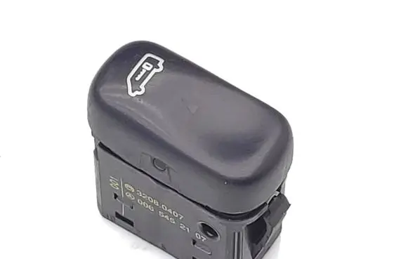 Mercedes-Benz Sprinter W901 W902 W903 W904 Central locking switch button 0065452107 32080407