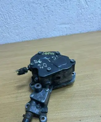 Volkswagen PASSAT B6 Vacuum pump 038145209 D7941