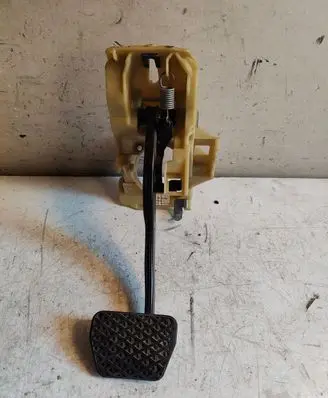 BMW 5 E60 E61 Brake pedal 6761032