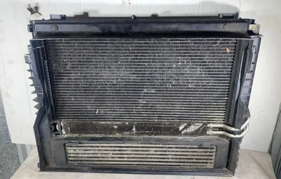 BMW 5 E60 E61 Radiator set 7795878 E9990003