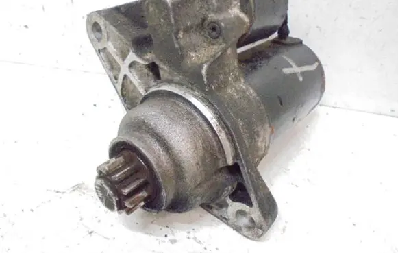 Volkswagen Polo IV 9N3 Starter motor 02T911023E