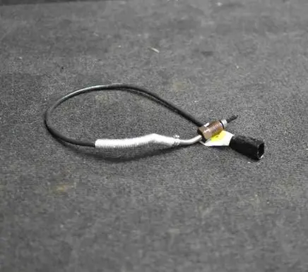 Audi A1 Oil temperature sensor 04L906088BH
