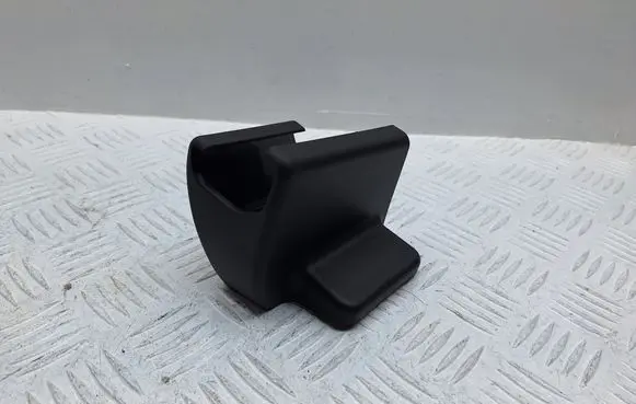 Toyota Avensis T270 Front passenger seat rail trim 7213705050C0 7213705050