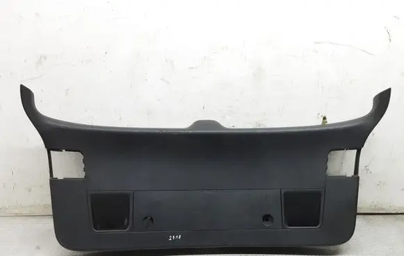Volkswagen PASSAT B6 Tailgate trim 3C9867605D
