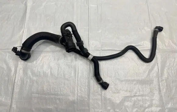 Land Rover Range Rover Evoque L551 Engine coolant pipe/hose KBD28286EC