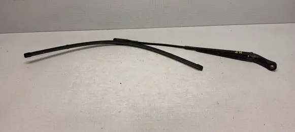 Opel Zafira B Front wiper blade arm 13145563 179065