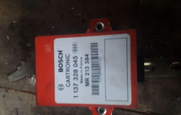 Mitsubishi Carisma Other control units/modules MR213384