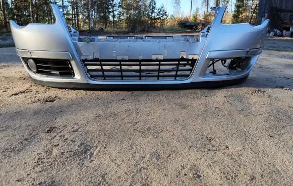 Volkswagen PASSAT B6 Front bumper 3C0807221