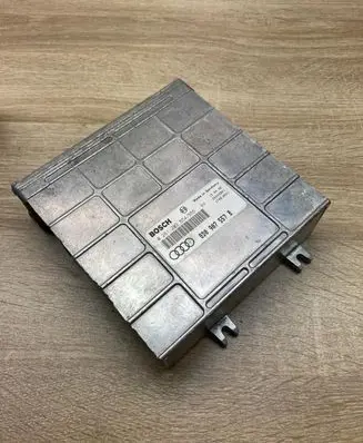 Audi A4 S4 B5 8D Engine control unit/module ECU 8D0907557B 0261203554