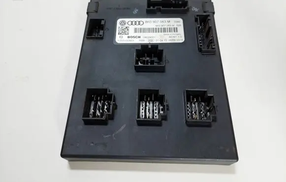 Audi A4 S4 B8 8K Comfort/convenience module 8K0907063M