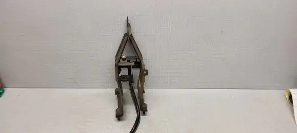 Saab 9-5 Brake pedal