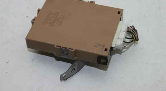 Toyota Prius (XW20) Gateway control module 8911147050