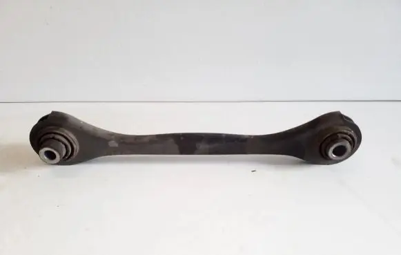 Rear control arm