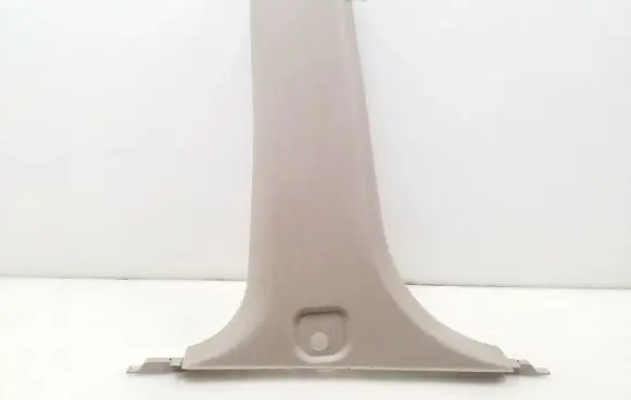KIA Sorento (B) pillar trim (bottom) 858303E000