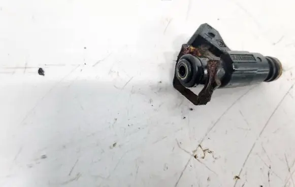 Fuel injector