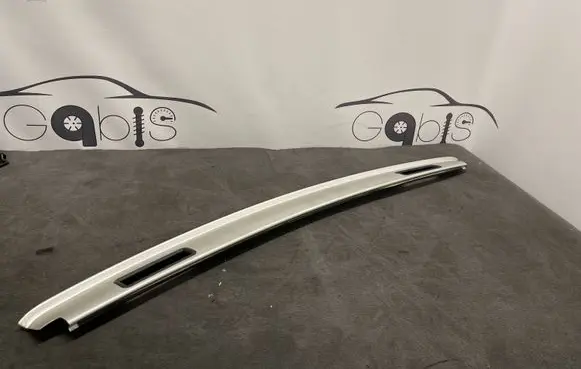 Trunk/boot lower side trim panel