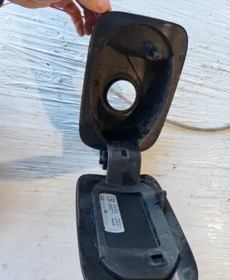 Audi Q3 8U Fuel tank cap 8J0010508AL