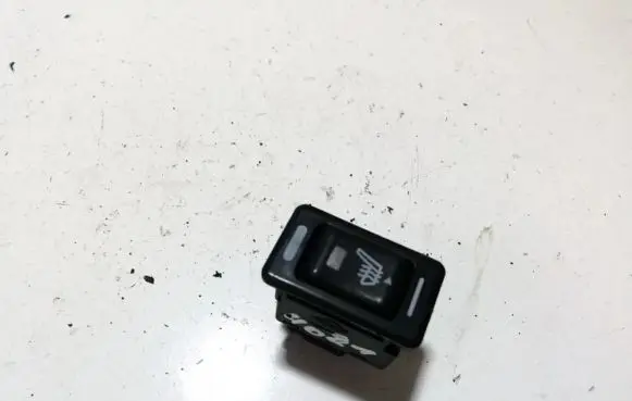 Nissan Primera Seat heating switch 261247