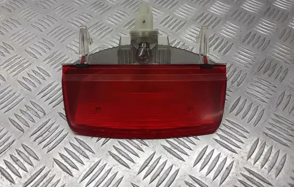 Nissan Micra Third/center stoplight