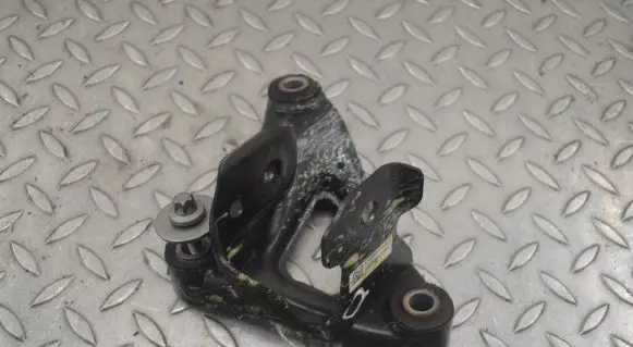 Tesla Model 3 Engine mounting bracket 111023200C 111152000B