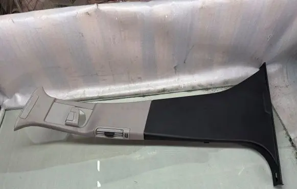 Volvo V60 (B) pillar trim (bottom) 31307480